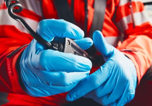 27-latek z Krosna zaatakował ratownika i policjanta