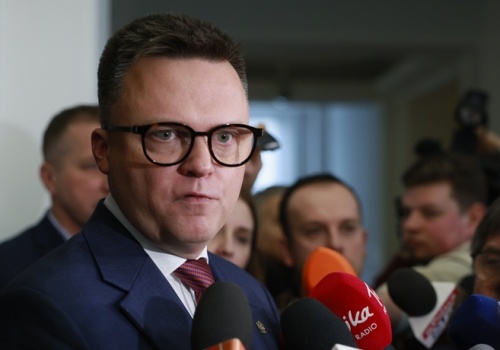 „Nikt nie nienawidzi tak jak obóz demokratyczny”. Szymon Hołownia mówi „dość”