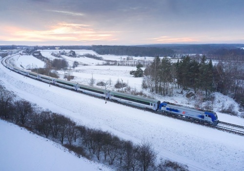 PKP Intercity o ciężkiej zimie: Pracujemy pełną parą, ale wiele nie zależy od nas