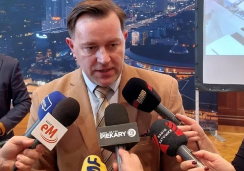 Radny prezydenta próbuje cenzurować obrady komisji, której jest przewodniczącym. Powołuje się na regulamin, którego najwyraźniej nie zna