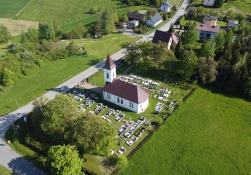 Bezpieczniej do szkoły w Wieszczętach. Gmina Jasienica i Powiat Bielski zbudują nowy chodnik