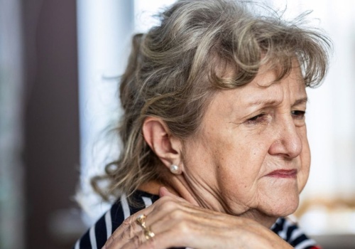 Odbiera wzrok, poraża twarz i powoduje ogromny ból. Narażone osoby po 50-tce