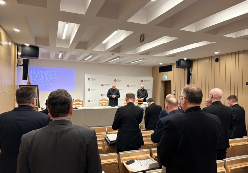 Jak duchowo towarzyszyć samorządowcom? W Warszawie obradowali diecezjalni duszpasterze samorządowców