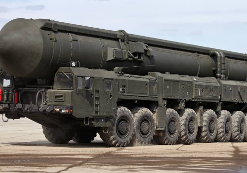 Rosyjska propaganda oskarża Polskę. W tle system rakietowy Oresznik