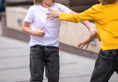 Hejt w szkole zaczyna się od ślepych rodziców