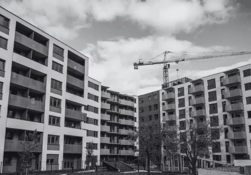 Krach cen nieruchomości w Polsce? „Setki tysięcy nowych ofert”. To może być zapalnik