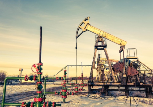 Materiały o podwyższonej odporności – co warto wiedzieć o produkcji dla sektora naftowo-gazowego i chemicznego?