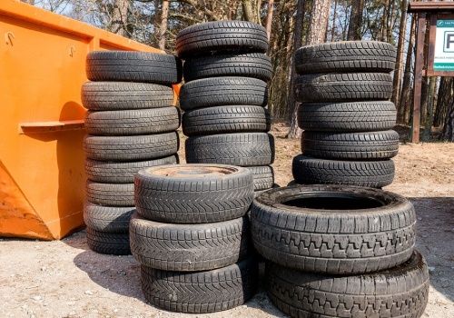 Coraz mniej osób pali opony