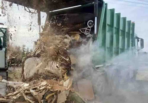 Śmieciarka zaczęła dymić. Mogła spłonąć przez jeden mały błąd