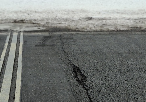 Badania nawierzchni OMT trwają. Drogowcy i wykonawcy analizują wybrzuszenia na S7