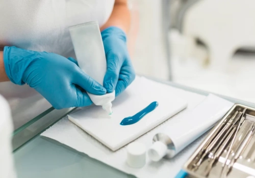 Do czego wykorzystuje się woski stomatologiczne?