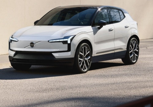 Volvo EX30 po modernizacji. Pojawiła się nowa tańsza wersja