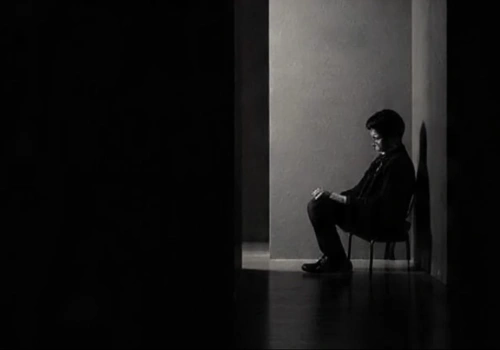 Cień pod makijażem sukcesu. Dlaczego o depresji musimy mówić (szczególnie) po terminie?