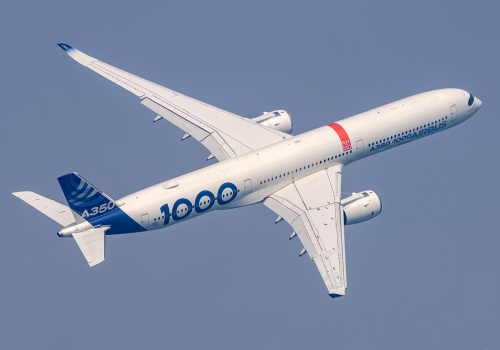 Airbus zastanawia się nad wydłużoną wersją A350-1000