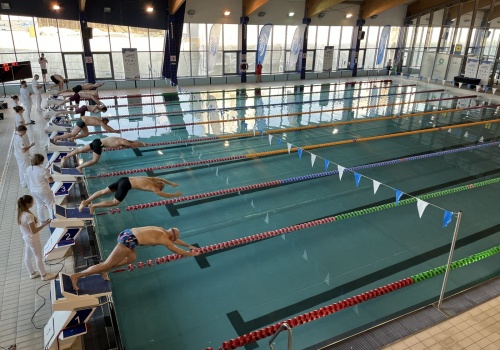 Pływackie zawody na Dolince - zapisy trwają