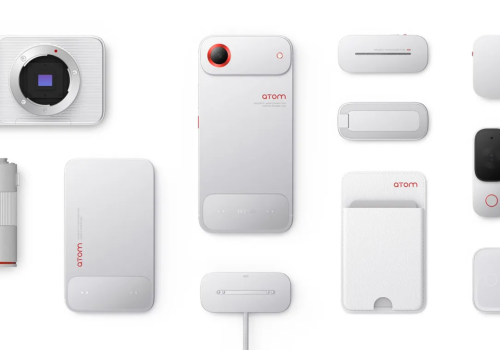 TECNO pokazuje koncept przyszłości. Moduły wracają do smartfonów