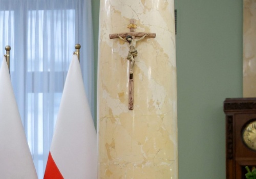 Obrońcy krzyża się nie poddają. Po uniewinnieniu wojewody żądają rozpatrzenia sprawy od nowa