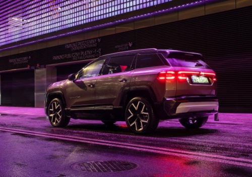 Amerykańska legenda w europejskim wydaniu. Nowy Jeep Compass wjeżdża do salonów z atrakcyjną ceną