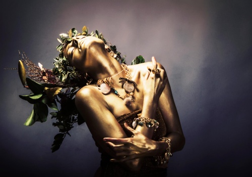 Którą grecką boginią jesteś? Odpowiedz na 10 pytań i odkryj swoją kobiecą moc