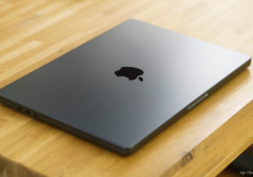 MacBook Pro z ekranem dotykowym i Dynamic Island – nowe szczegóły