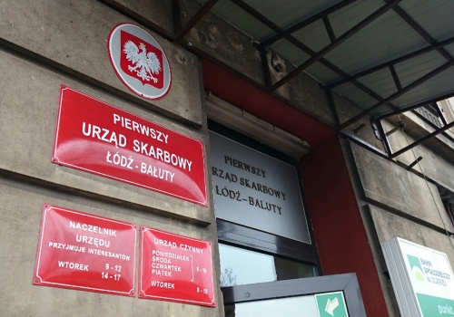 Rząd lituje się nad sprzedającymi w sieci. Turystów policzy dokładniej