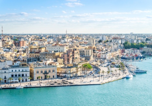 Włochy wiosną w genialnej cenie 🇮🇹 Loty z Warszawy do Brindisi + noclegi za 459 PLN 😍