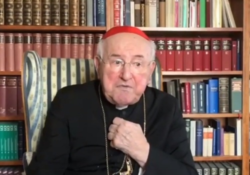 Kard. Brandmüller: czas na „rozejm liturgiczny”. Pełen czci kult i brak oskarżeń dla jedności Kościoła