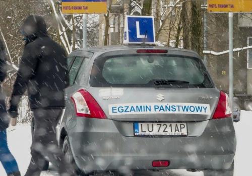 Widziałem wyrok w sprawie lewego kierunkowskazu na rondzie. To zmienia wszystko