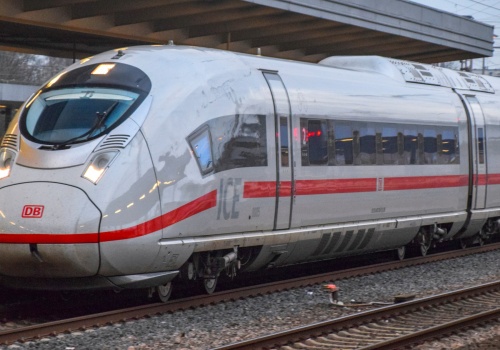 Atak na konduktora w Niemczech. Pasażerowie musieli opuścić pociąg