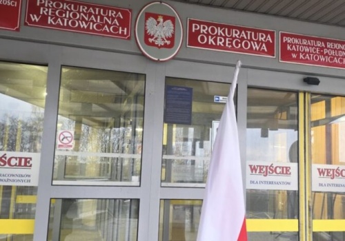 Prezydent Częstochowy doprowadzony do prokuratury. Śledczy zapowiadają zarzuty