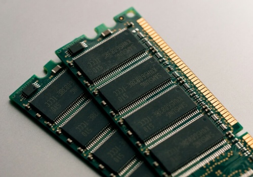 Dlaczego pamięć RAM może wkrótce potanieć? Chińczycy podjęli kluczową decyzję