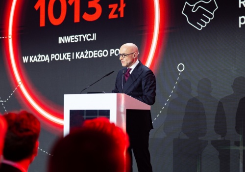 Wieczorne porządki w Orlenie. Kilka miliardów kroplówki dla Energi