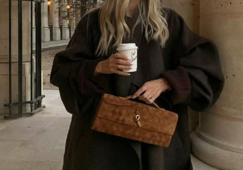 Są modne nie od dziś, ale wiosną to must-have. Wybieramy zamszowe torebki z Reserved i Mango