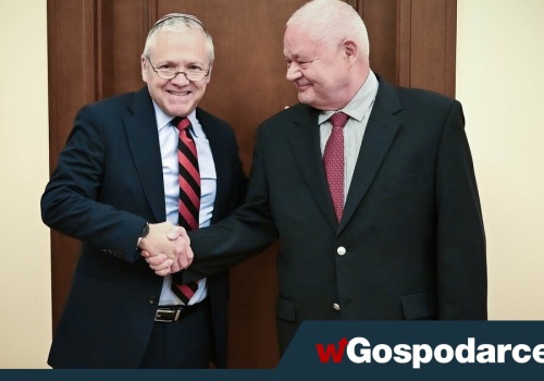 Prezes NBP z ambasadorem USA o finansach i złocie