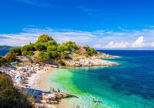 Wiosna na greckiej wyspie Korfu za 485 PLN 🇬🇷😎 Loty z Warszawy + noclegi ☀️💙