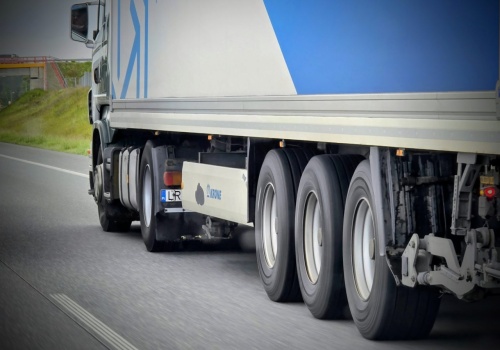 Podwyżki e-TOLL uderzają w przewoźników, gospodarkę i społeczności lokalne