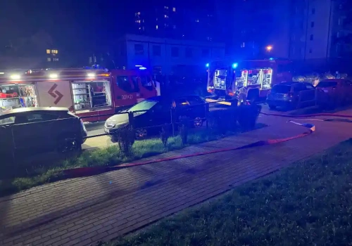Nocny pożar w bloku przy ul. Rataja. Ewakuowano 50 osób, dwie trafiły do szpitala