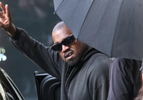 Kanye West wysyłał do swojej żydowskiej pracownicy smsy: „Witamy w pierwszym dniu pracy dla Hitlera”