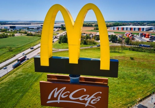 Parkingi-widmo pod McDonald's. Zapłacisz, ale dowiesz się o tym po pół roku