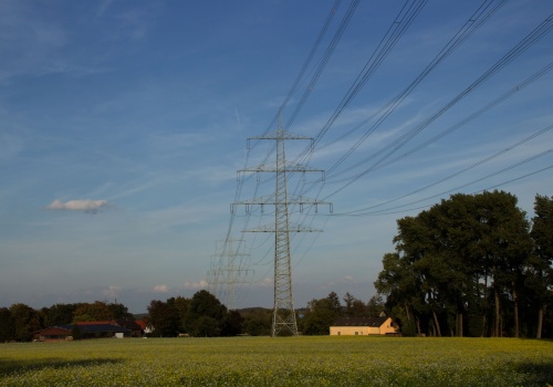 Rząd dopiął swego. Ustawa sieciowa opuściła komisyjną zamrażalkę