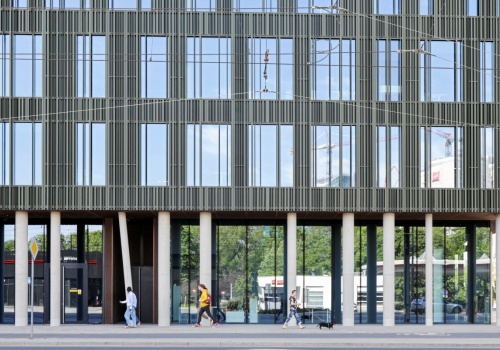 Policja w siedzibie Allegro. 