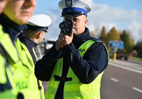 Utrata prawa jazdy poza miastem. Przekroczenie prędkości o ponad 50 km/h będzie bolało!
