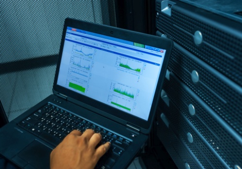 Przetarg: nawet 84 mln zł na macierze all-flash