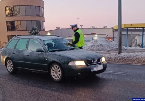 Ponad 14 tysięcy kontroli na drogach Warmii i Mazur: 23 kierowców „na podwójnym gazie”