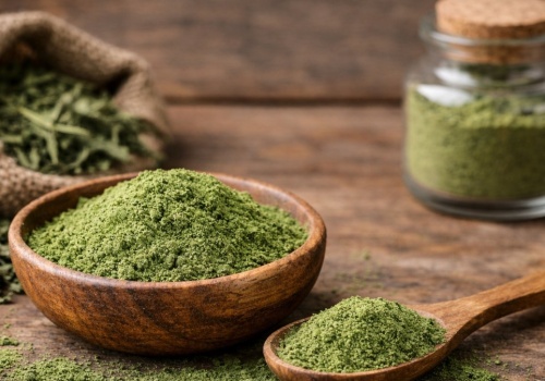 Pomaga pozbyć się nadmiaru wody, wspiera trawienie i naturalnie oczyszcza - sproszkowana pokrzywa w codziennej diecie