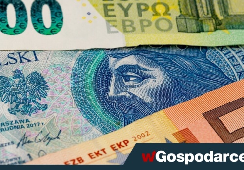 Na EUR/PLN bez zmian
