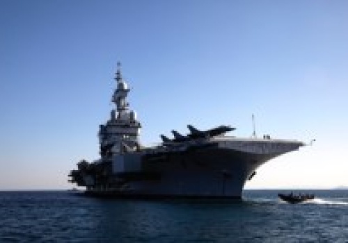 Rosyjski dron zbliżył się do lotniskowca. Szwedzkie wojsko interweniowało