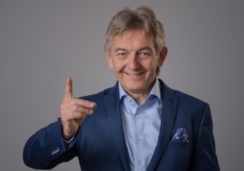 Prezes Toyota Central Europe dla naTemat: Chińskie auta? Sprawdzajcie je dokładnie