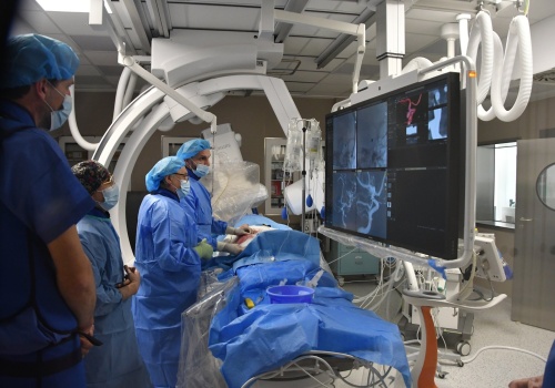 Nowy angiograf w Szpitalu Bródnowskim. Jak poprawi jakość operacji?