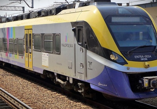 Czy pociągi wyjadą jutro na tory? Widmo strajku w Kolejach Małopolskich nadciąga